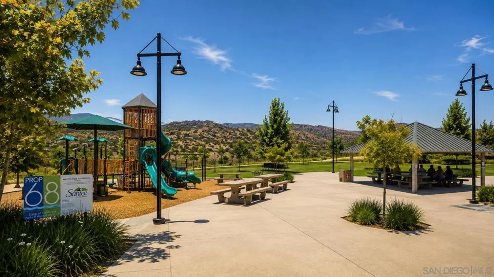 9057 W Bluff Place Santee, CA 92071