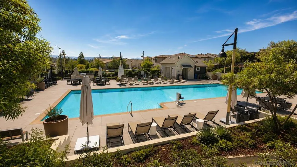 9057 W Bluff Place Santee, CA 92071