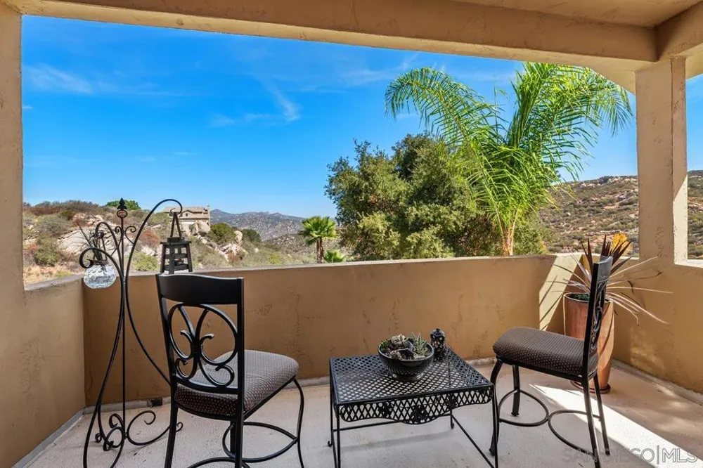 13044 Yerba Valley Way Lakeside, CA 92040