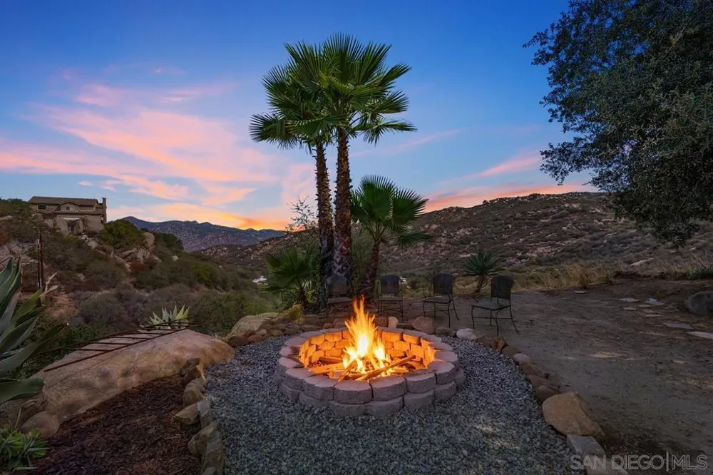13044 Yerba Valley Way Lakeside, CA 92040
