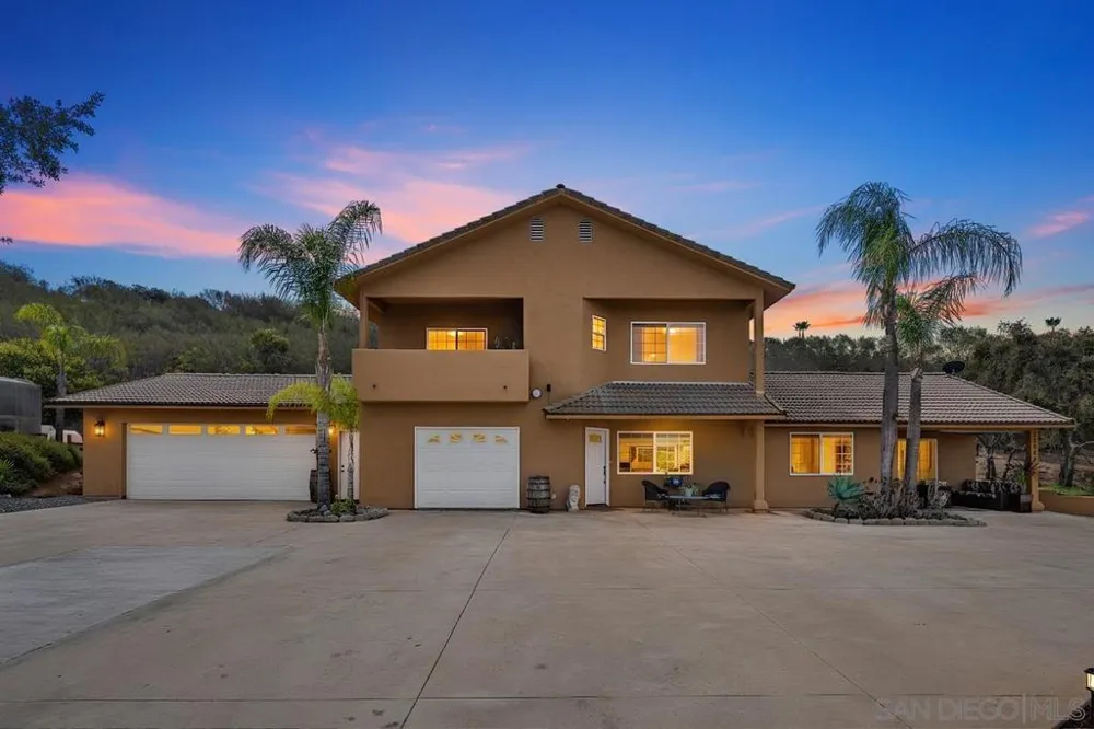 13044 Yerba Valley Way Lakeside, CA 92040