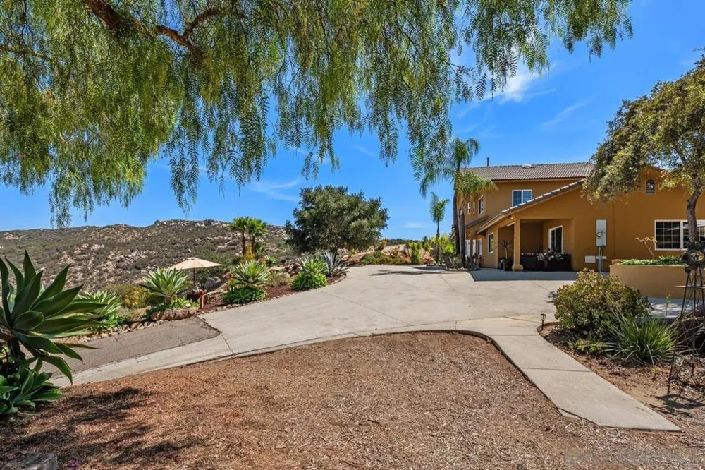 13044 Yerba Valley Way Lakeside, CA 92040