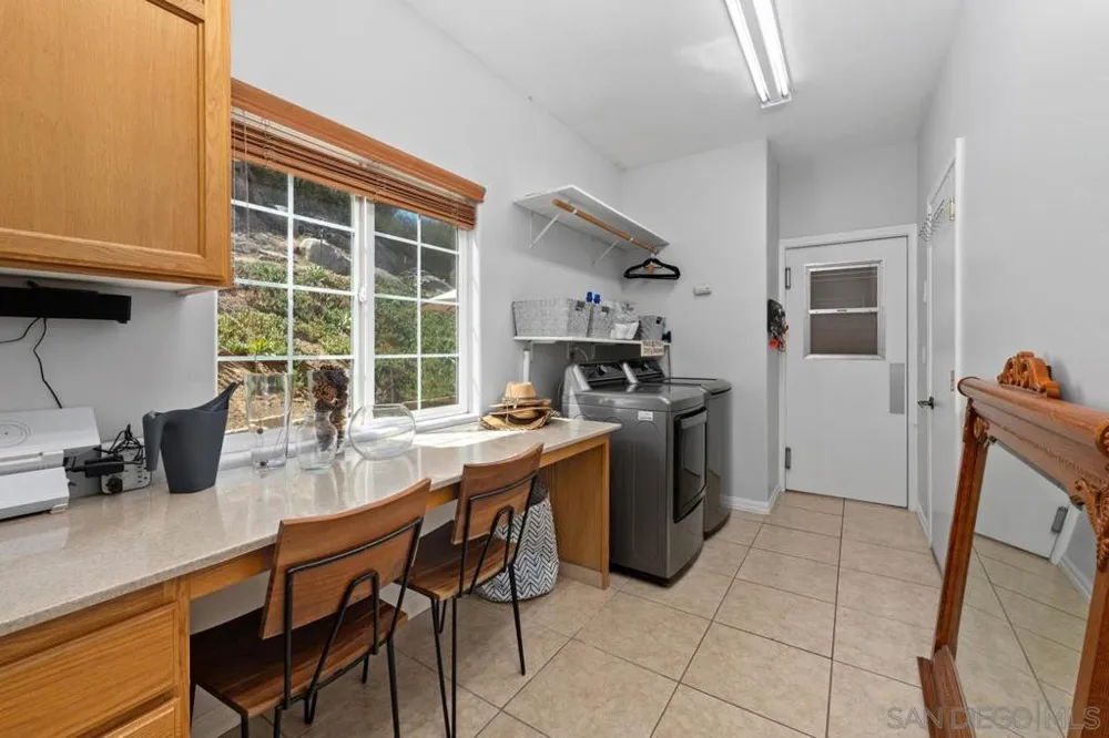 13044 Yerba Valley Way Lakeside, CA 92040