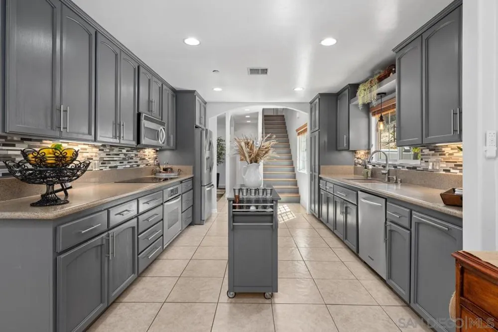 13044 Yerba Valley Way Lakeside, CA 92040