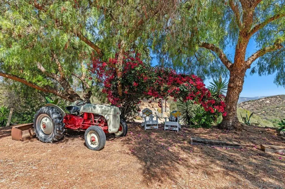 13044 Yerba Valley Way Lakeside, CA 92040