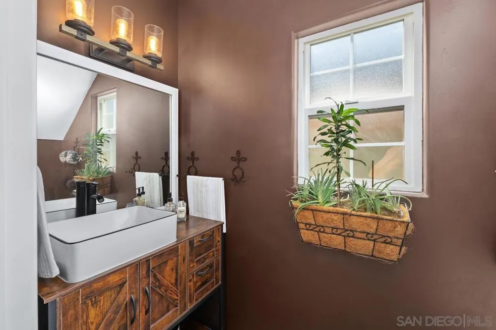 13044 Yerba Valley Way Lakeside, CA 92040