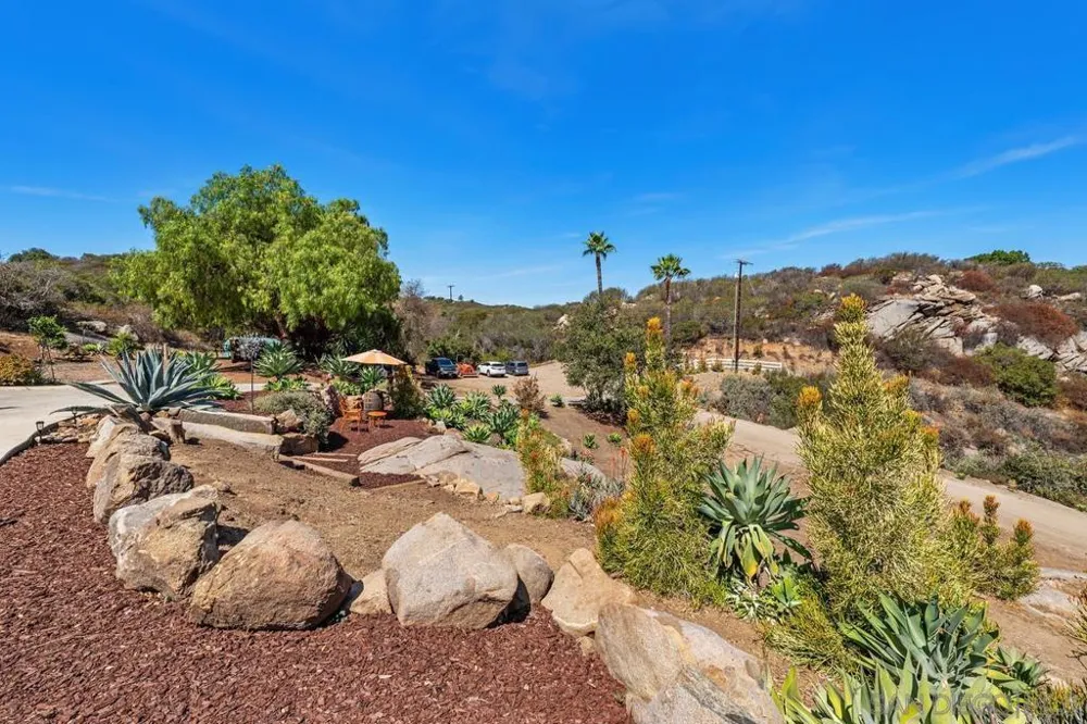 13044 Yerba Valley Way Lakeside, CA 92040