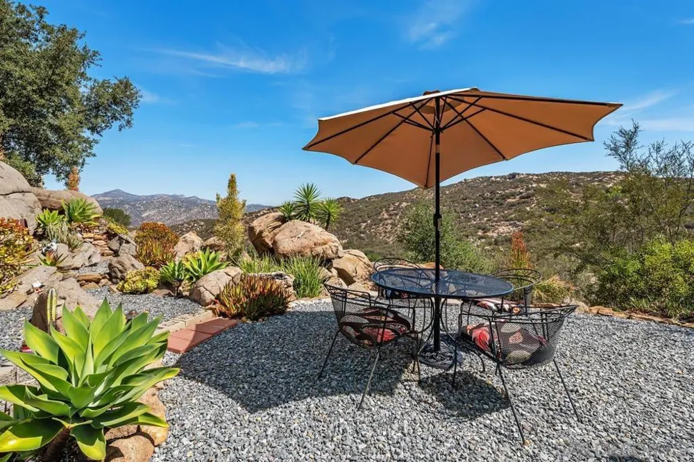13044 Yerba Valley Way Lakeside, CA 92040