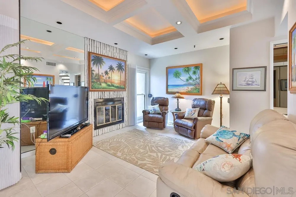 835 D Ave #4 Coronado, CA 92118