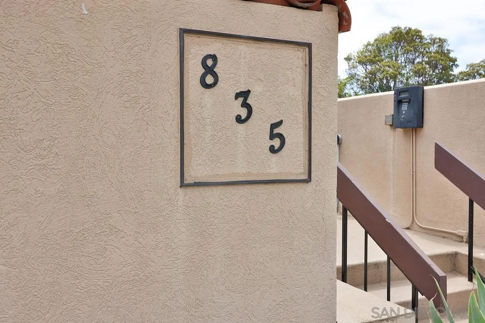 835 D Ave #4 Coronado, CA 92118