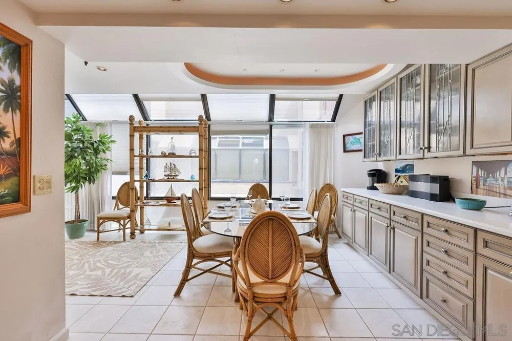 835 D Ave #4 Coronado, CA 92118