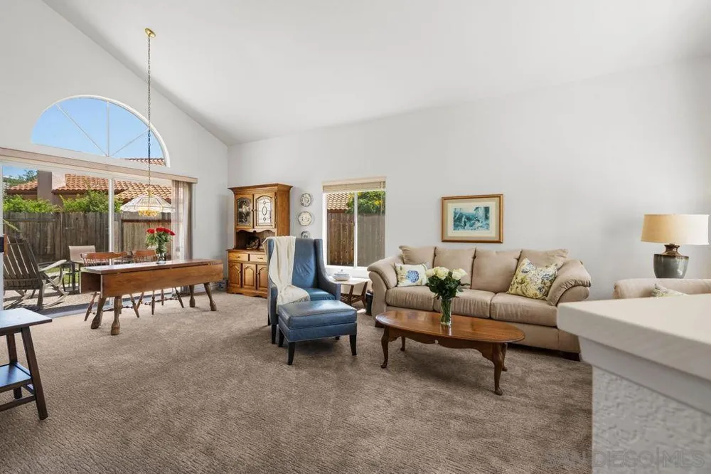 844 Rio Claro Oceanside, CA 92057