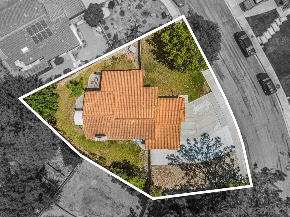 844 Rio Claro Oceanside, CA 92057