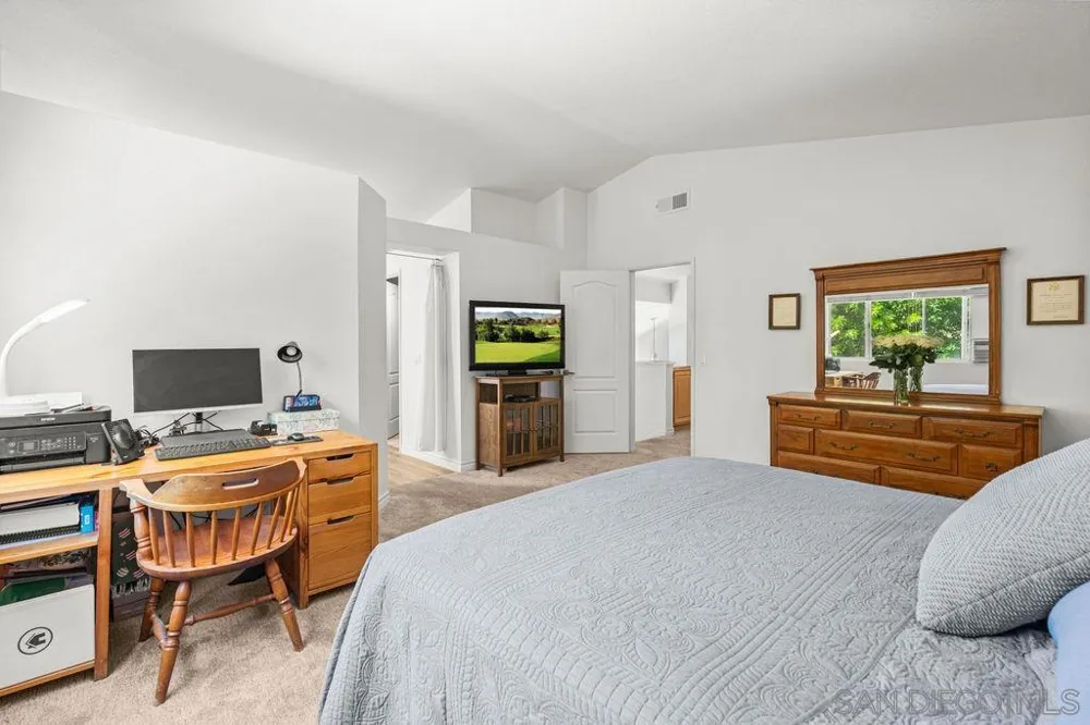 844 Rio Claro Oceanside, CA 92057