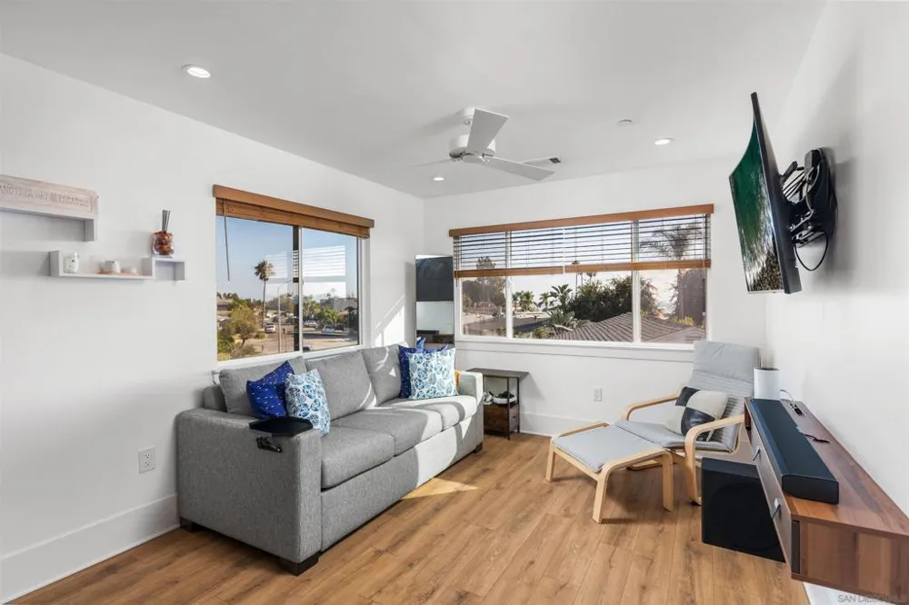 3636 Shawnee San Diego, CA 92117