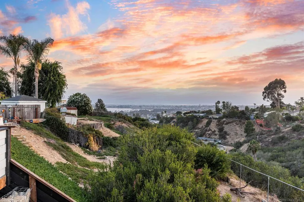 3636 Shawnee San Diego, CA 92117