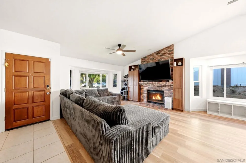 13457 Sohail Street Lakeside, CA 92040