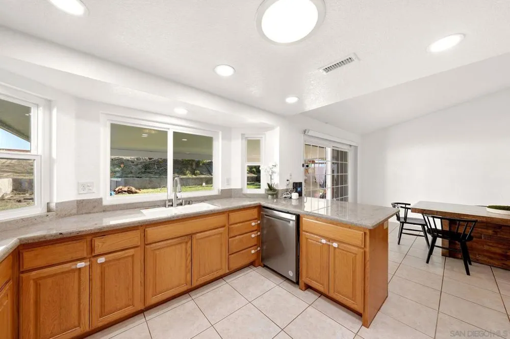 13457 Sohail Street Lakeside, CA 92040