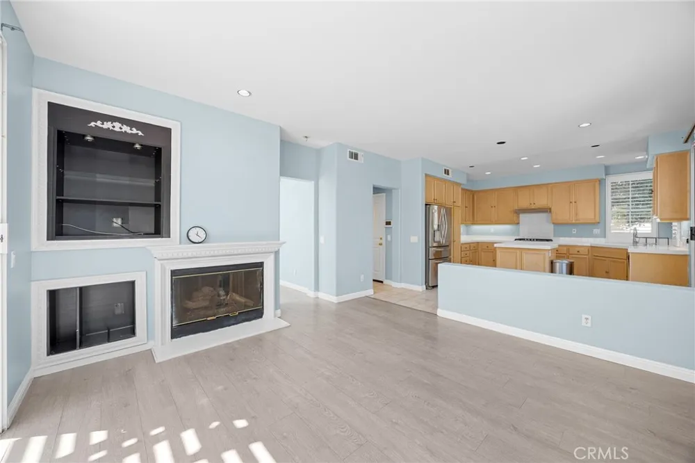 43 Del Carlo Irvine, CA 92606