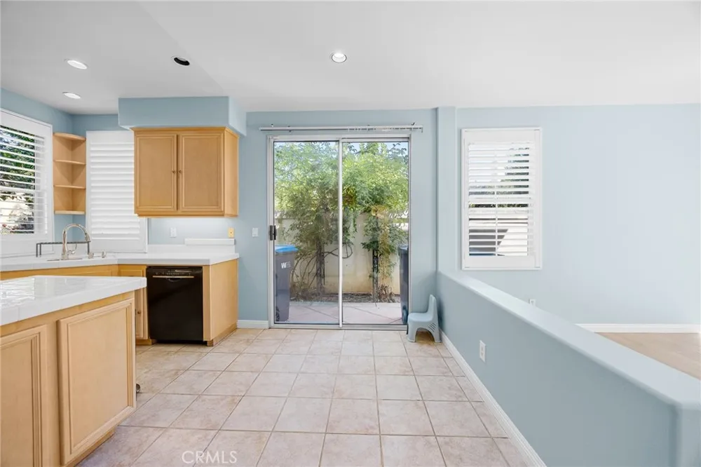 43 Del Carlo Irvine, CA 92606