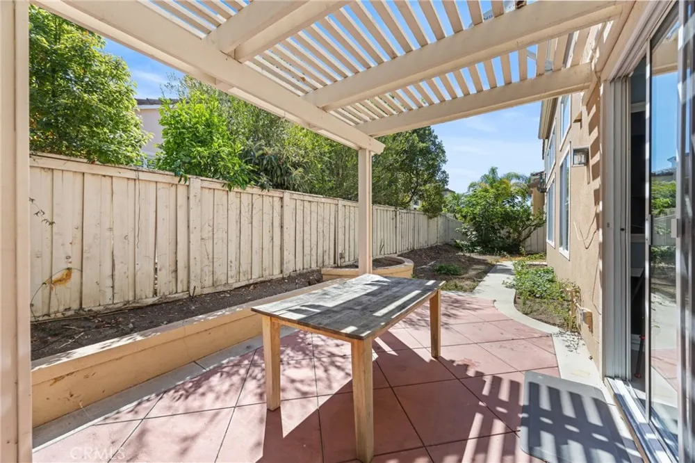 43 Del Carlo Irvine, CA 92606
