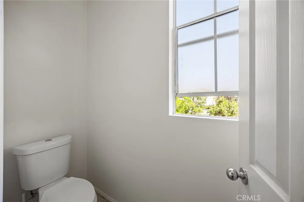 43 Del Carlo Irvine, CA 92606