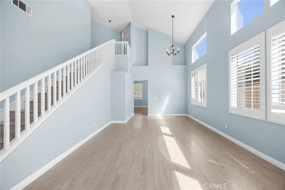 43 Del Carlo Irvine, CA 92606