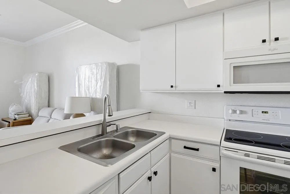 3790 Florida St #B216 San Diego, CA 92104