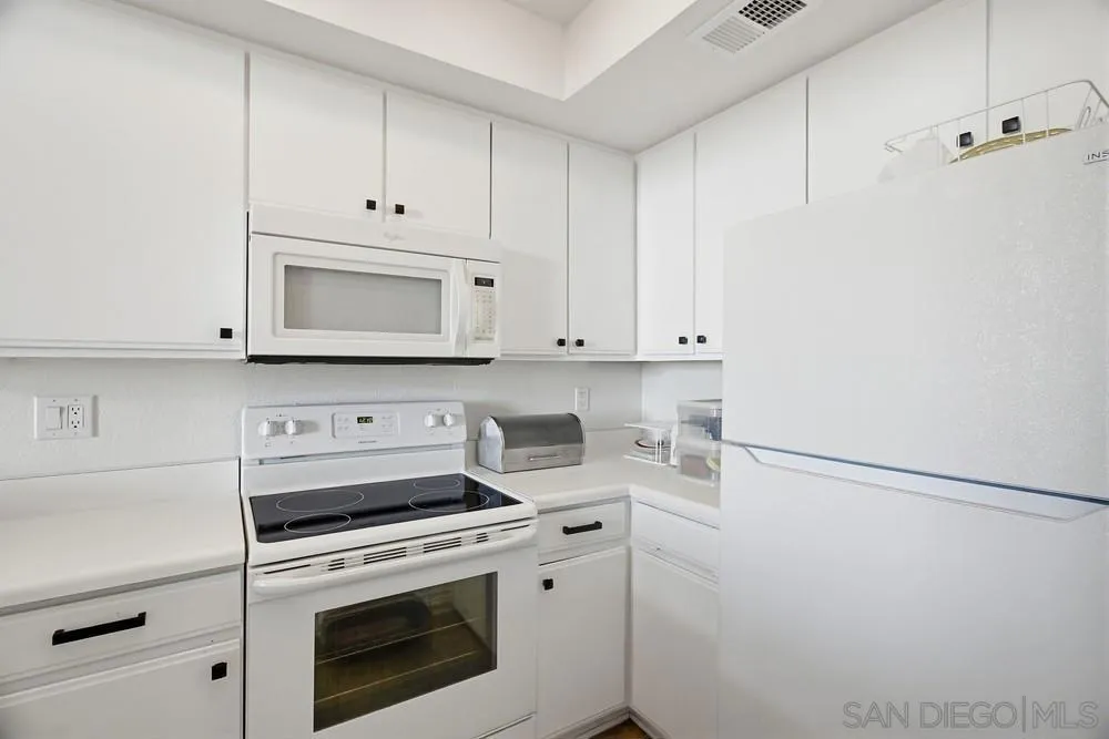 3790 Florida St #B216 San Diego, CA 92104