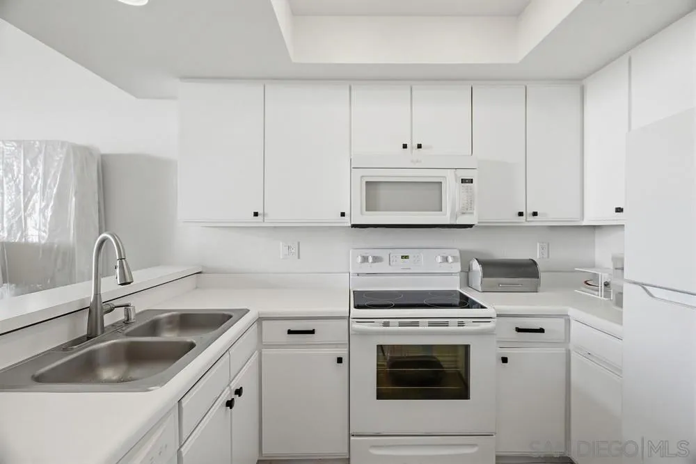 3790 Florida St #B216 San Diego, CA 92104