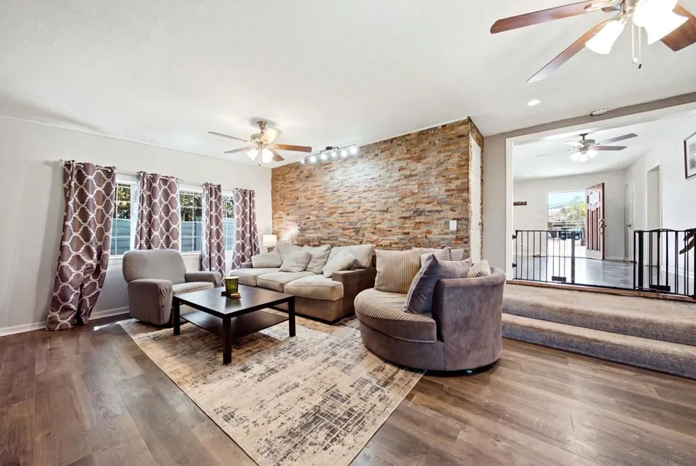 8852 Railroad Ave Santee, CA 92071