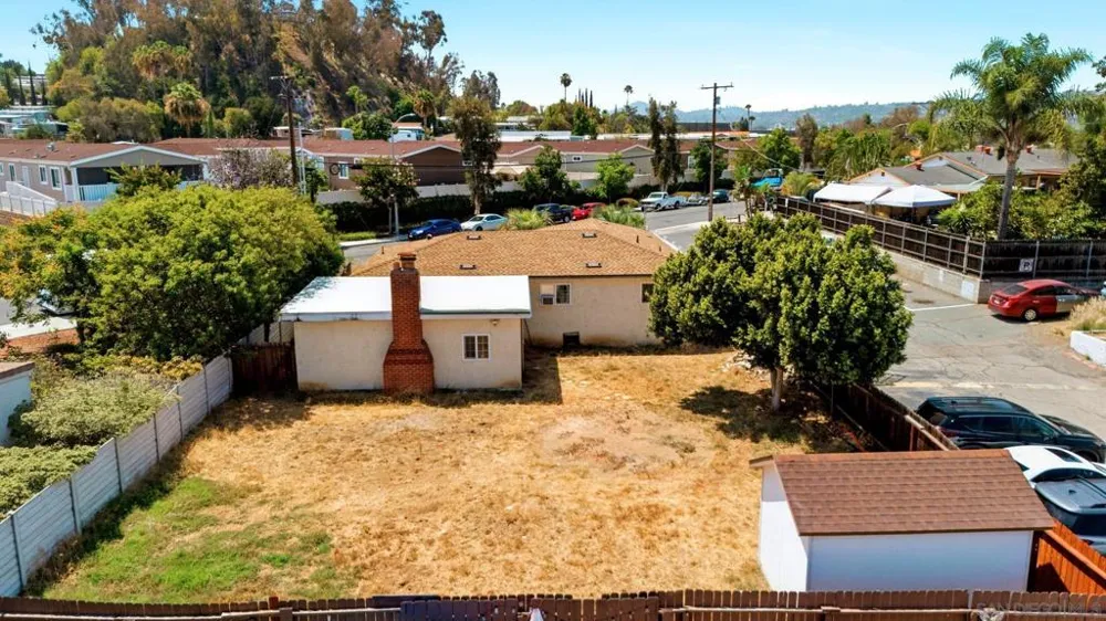 8852 Railroad Ave Santee, CA 92071