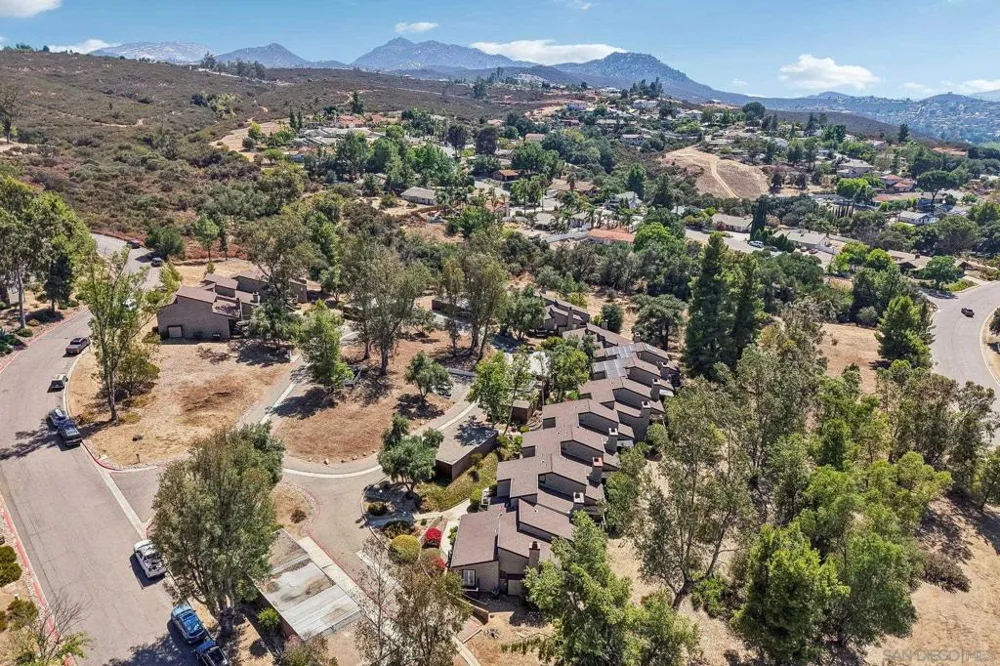 15834 Davis Cup Ln Ramona, CA 92065