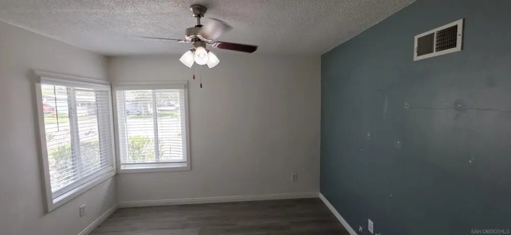 7060 Glenroy St San Diego, CA 92120