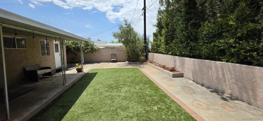 7060 Glenroy St San Diego, CA 92120