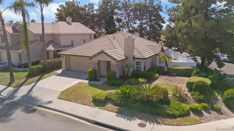 2450 Eastridge Loop