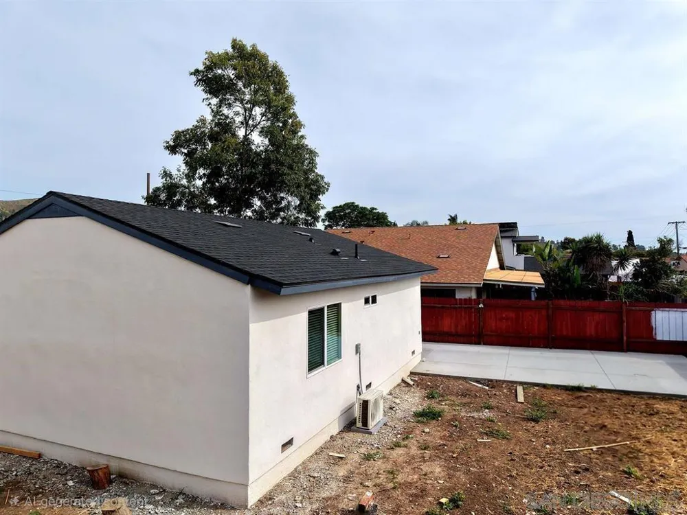 8836 Valencia st Spring Valley, CA 91977