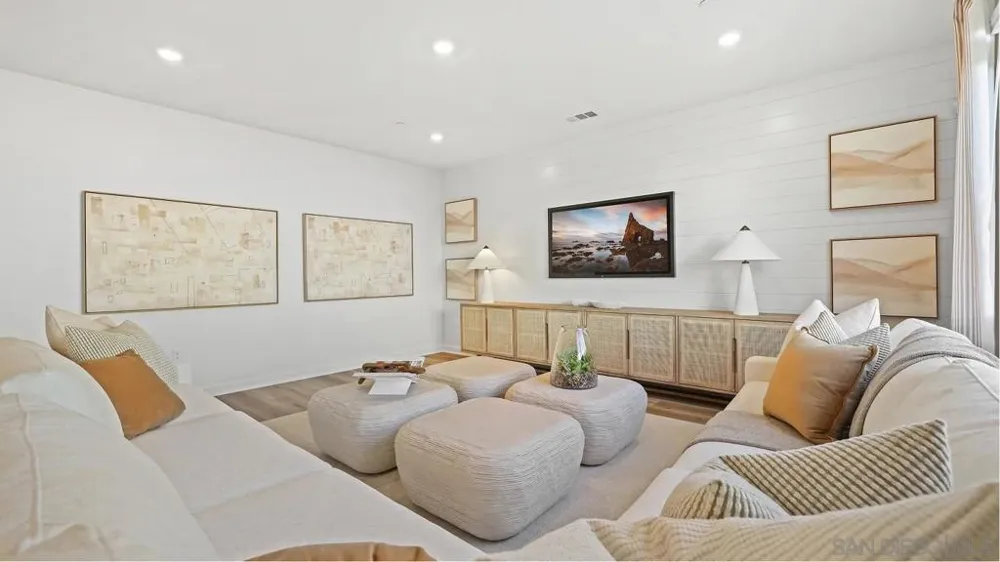 11017 Hill Meadow Court Lakeside, CA 92040