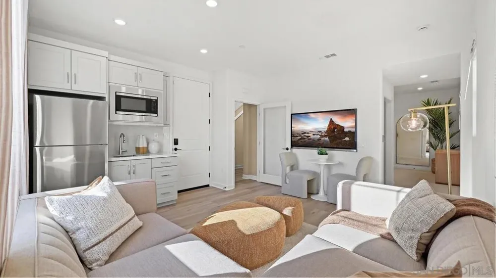 11017 Hill Meadow Court Lakeside, CA 92040