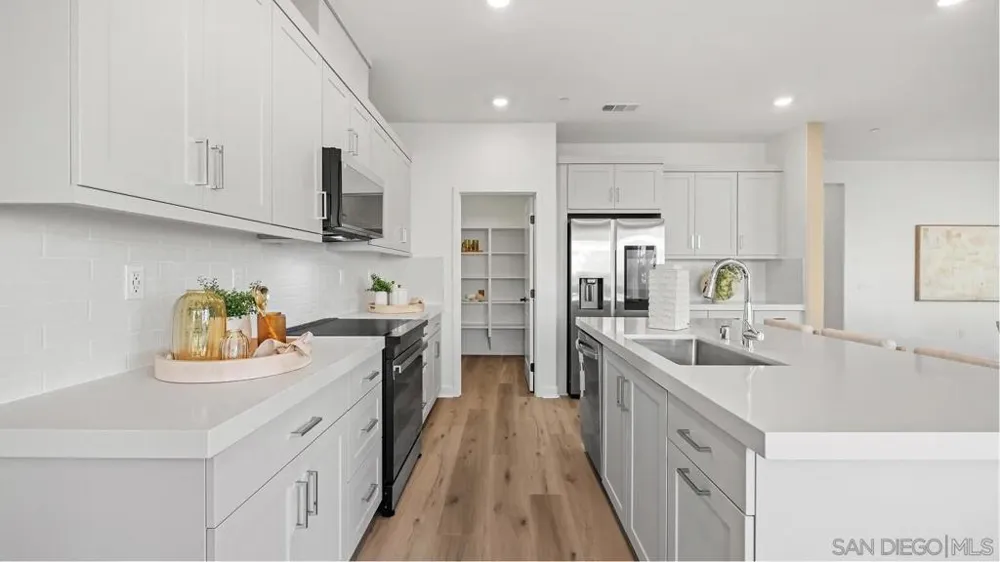 11017 Hill Meadow Court Lakeside, CA 92040