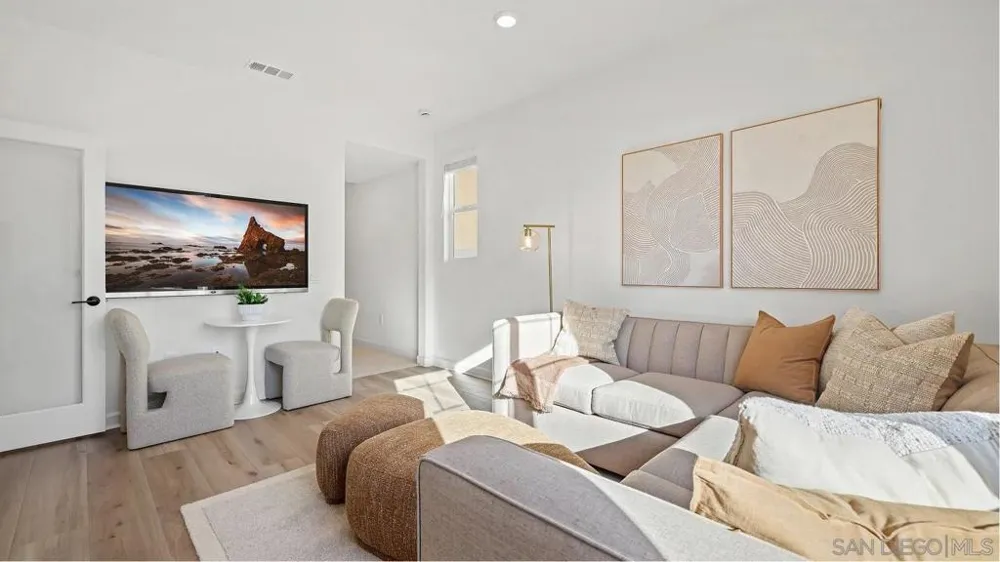 11017 Hill Meadow Court Lakeside, CA 92040