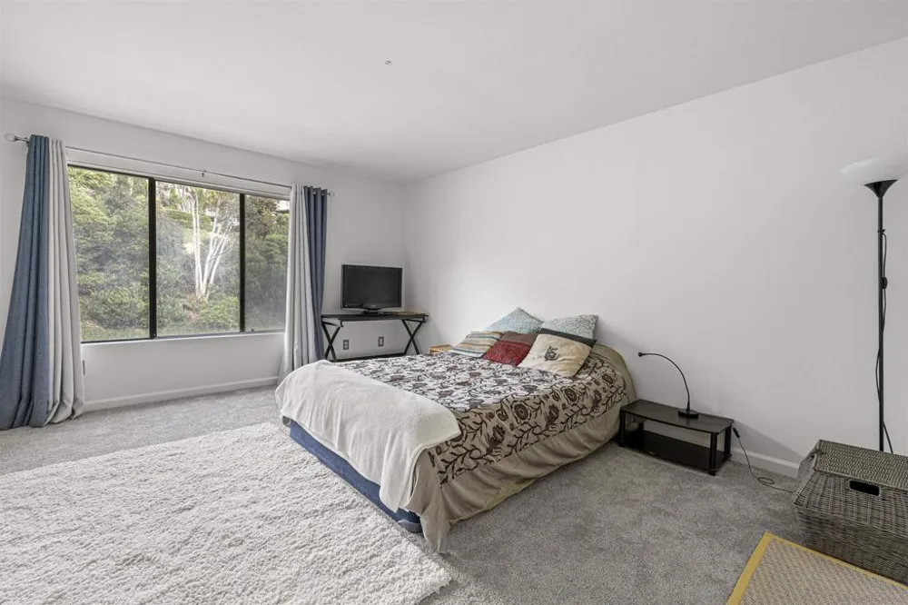 814 AMERICA WAY Del Mar, CA 92014