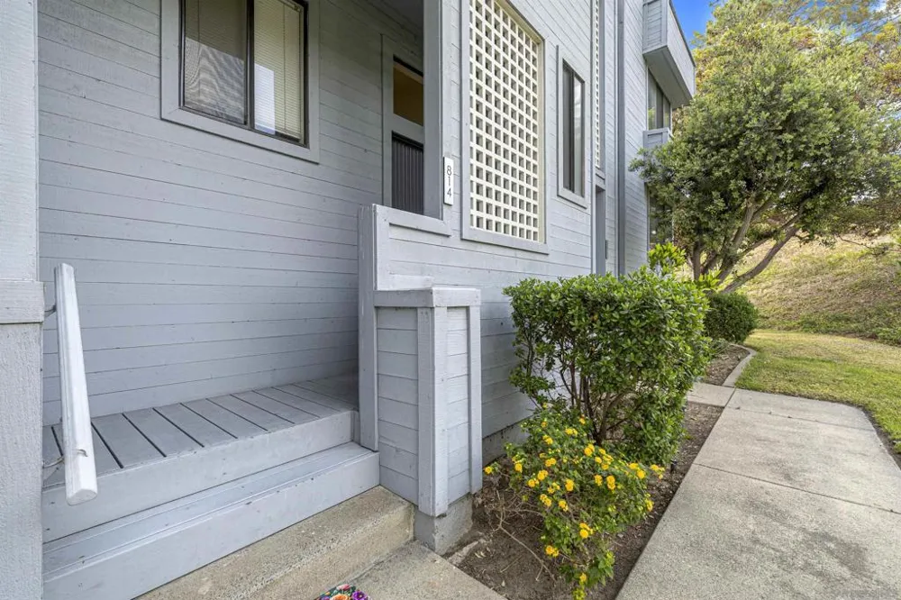 814 AMERICA WAY Del Mar, CA 92014