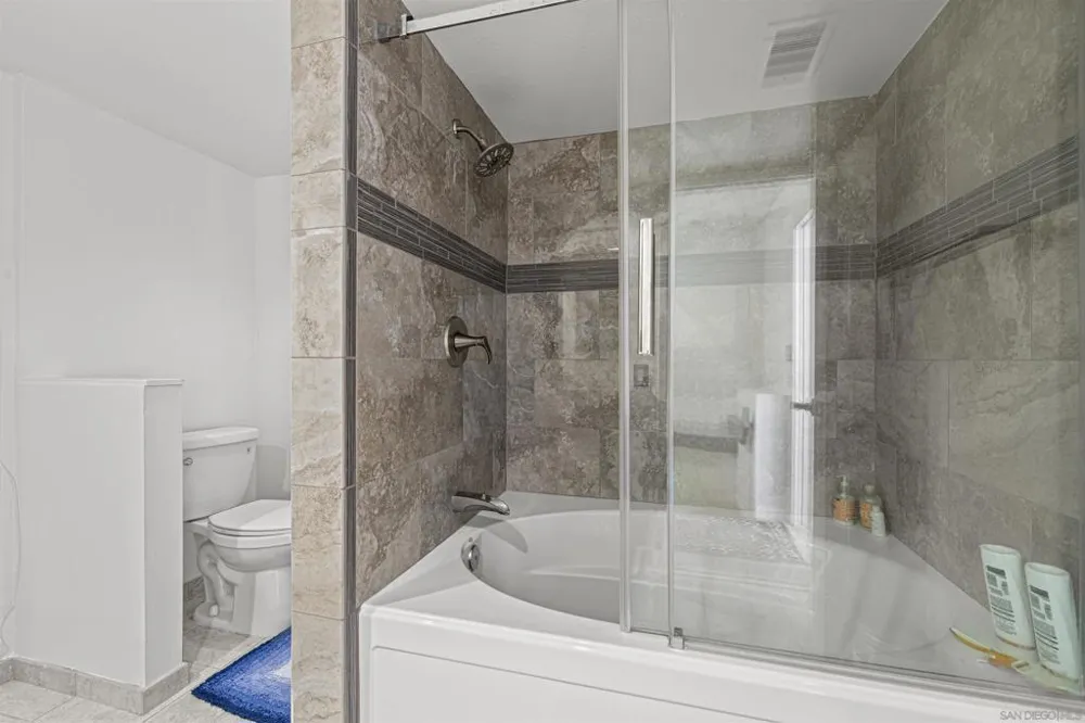 814 AMERICA WAY Del Mar, CA 92014