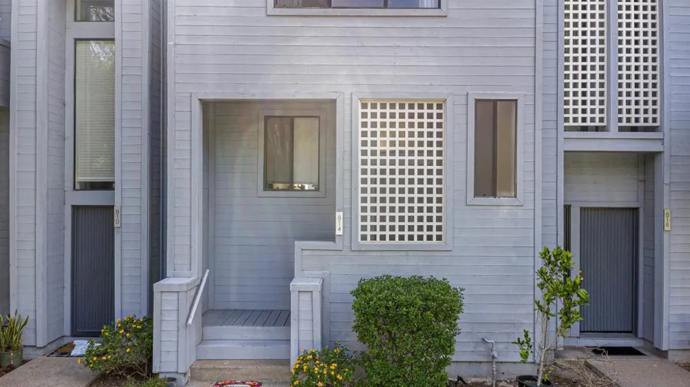 814 AMERICA WAY Del Mar, CA 92014