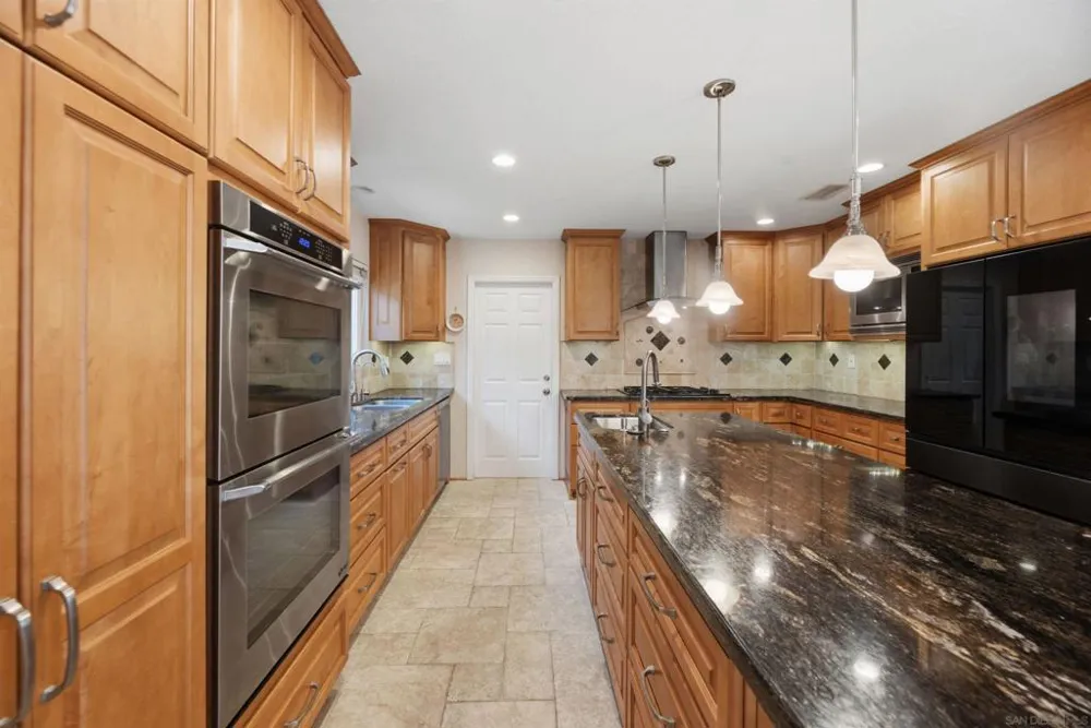 5162 Catoctin Dr San Diego, CA 92115