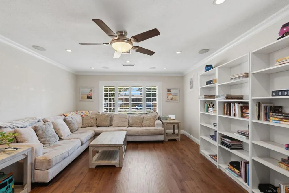 5162 Catoctin Dr San Diego, CA 92115