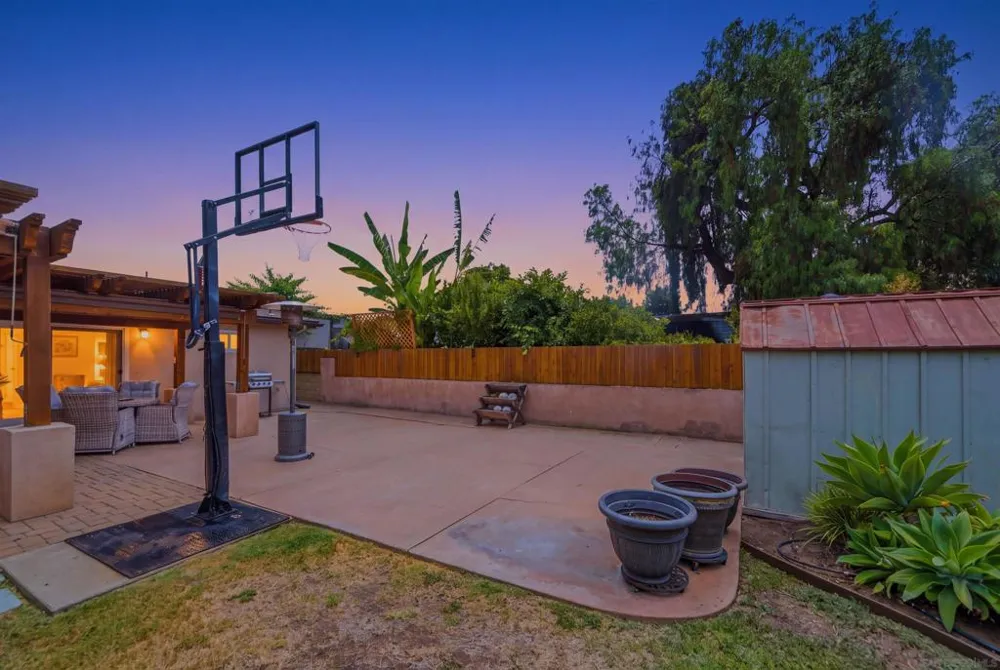 5162 Catoctin Dr San Diego, CA 92115