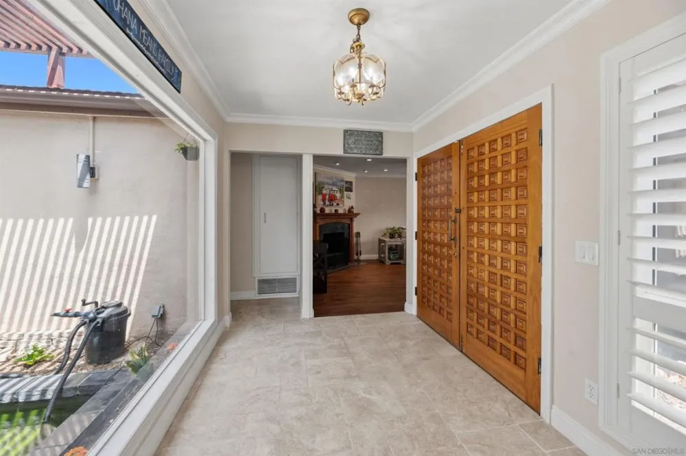 5162 Catoctin Dr San Diego, CA 92115