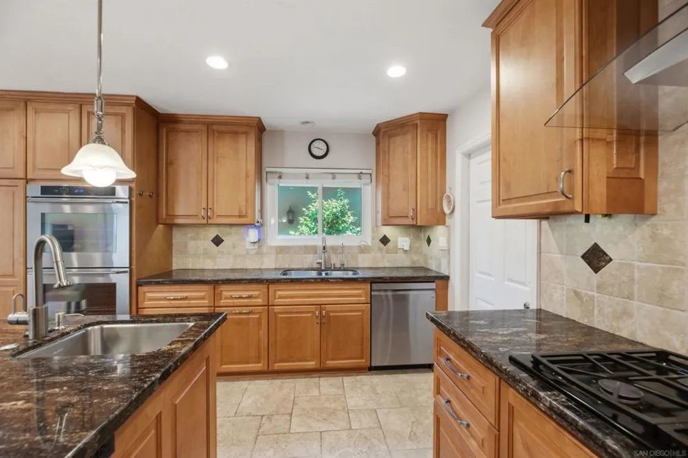 5162 Catoctin Dr San Diego, CA 92115